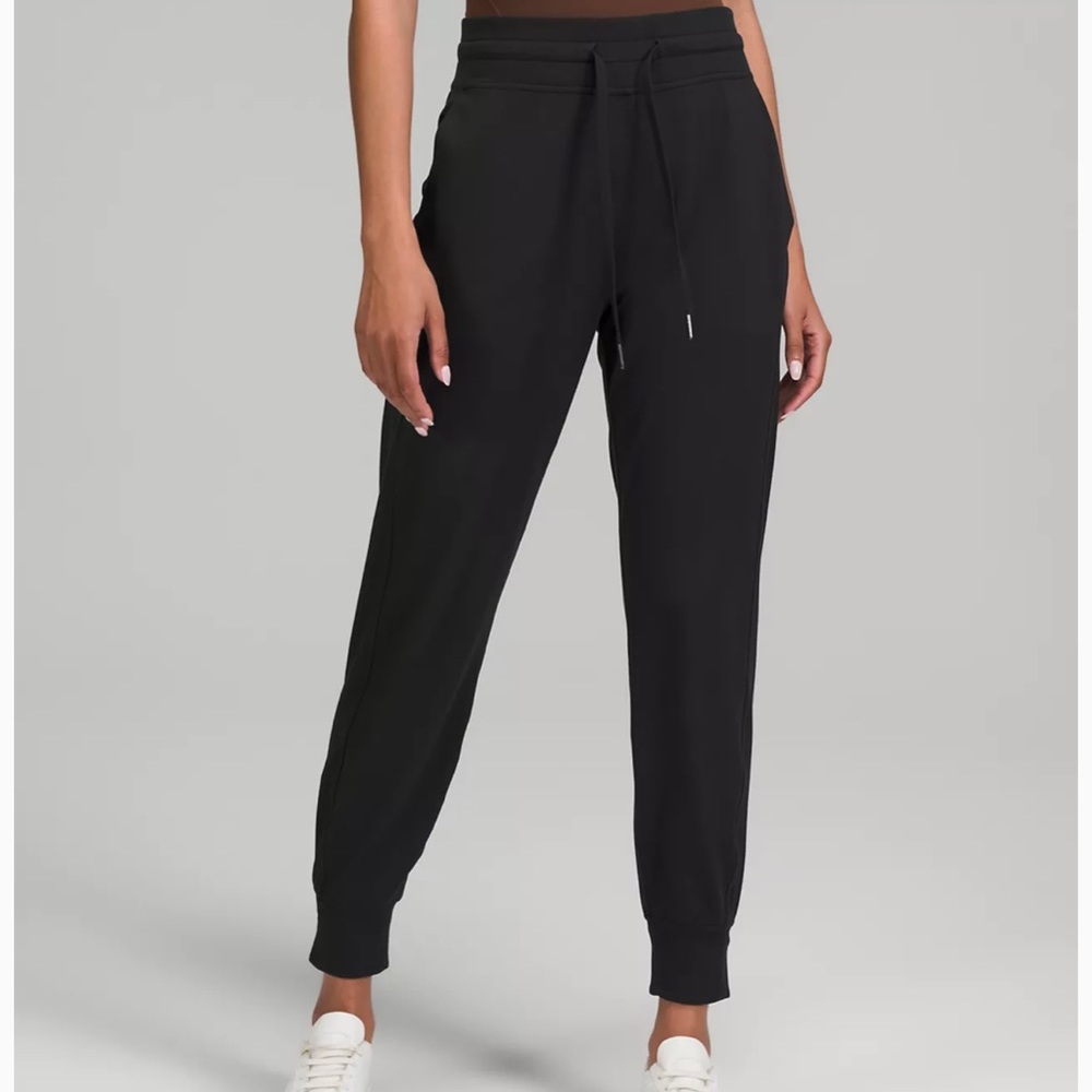 Ready to Rulu hr Jogger Lululemon - NWOT Size Small